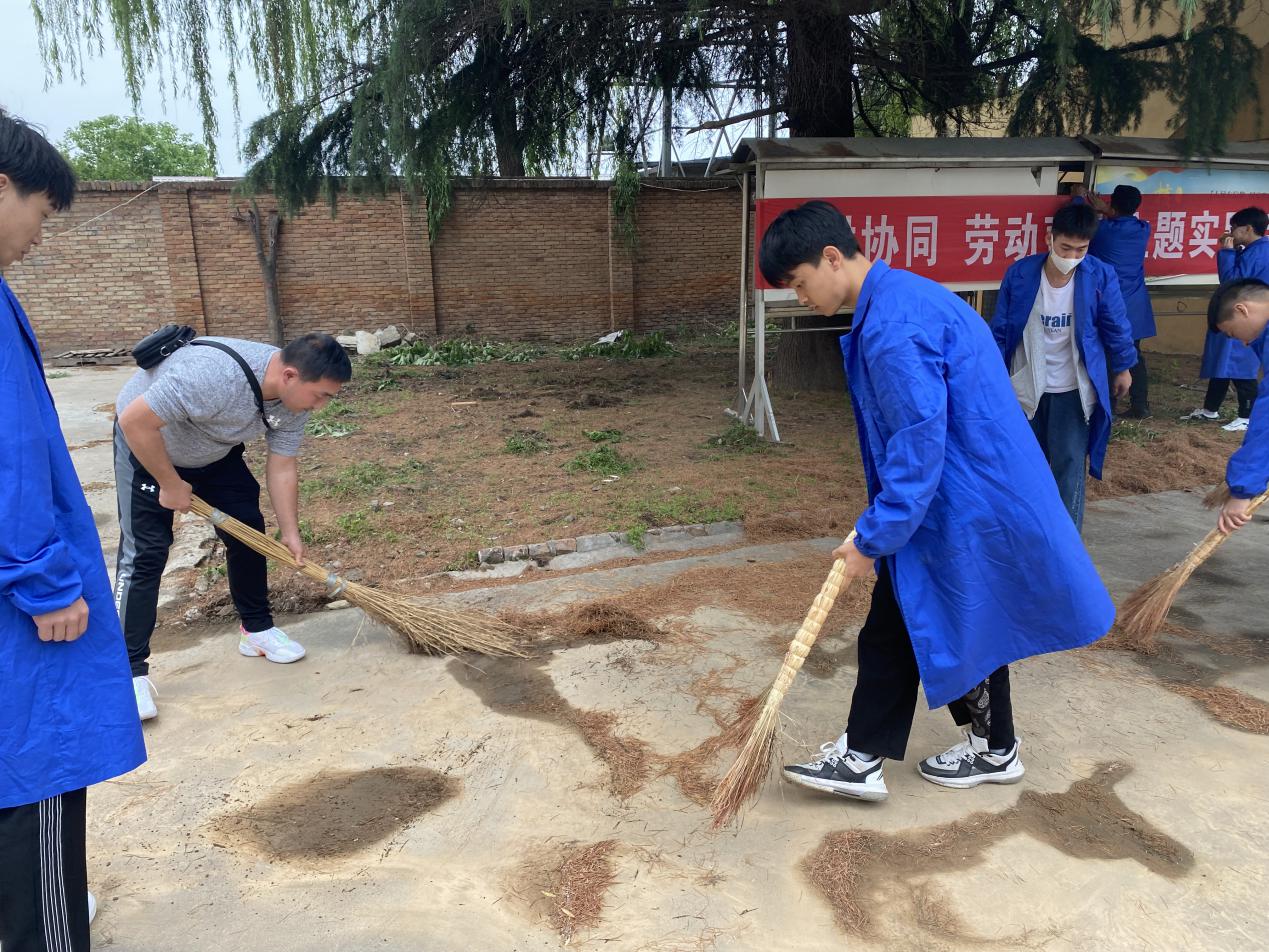 学生清扫劳动